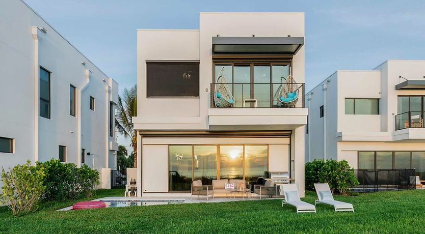 Photo of Coral Canyon