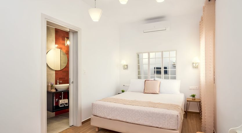 Photo of Sea & Shore