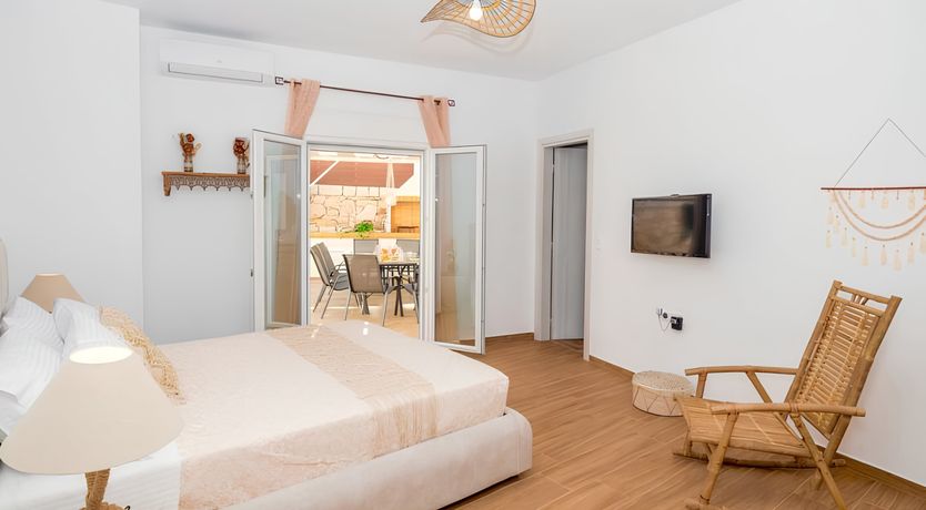 Photo of Sea & Shore