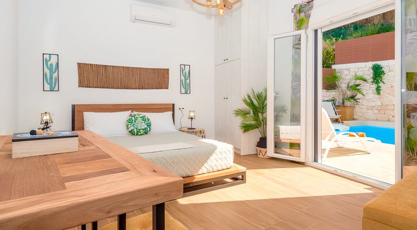 Photo of Sea & Shore