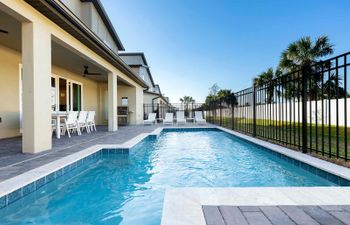Evergreen Tree Holiday Home