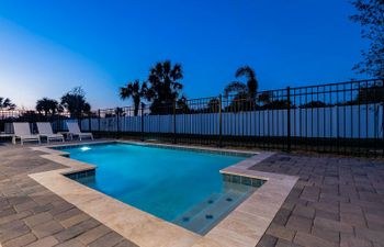 Evergreen Tree Holiday Home