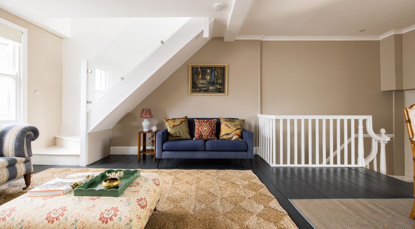 Photo of The Thames Embrace