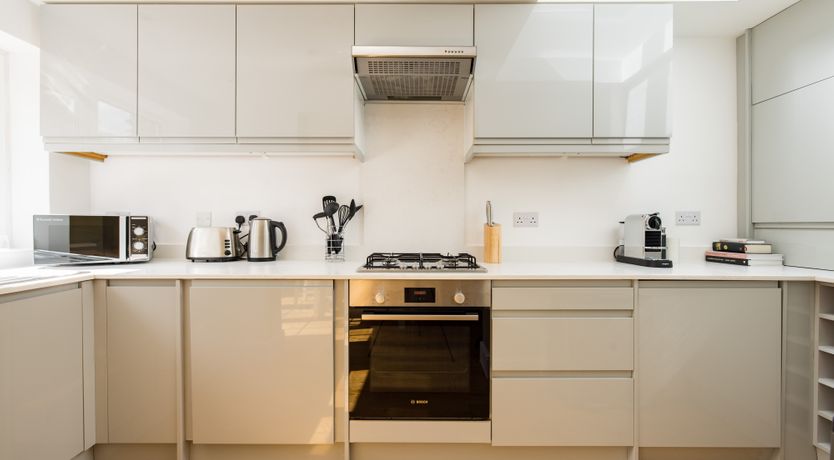 Photo of The Thames Embrace