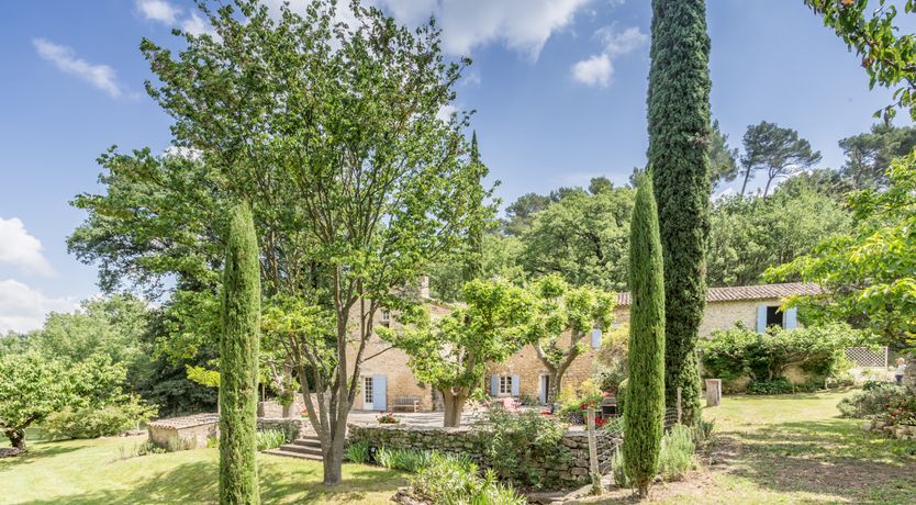 Photo of Champagne & Roses