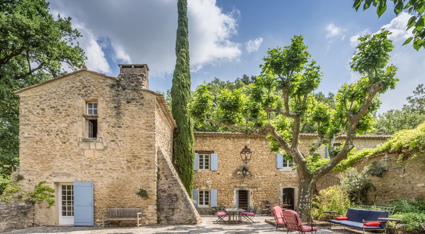 Photo of Champagne & Roses