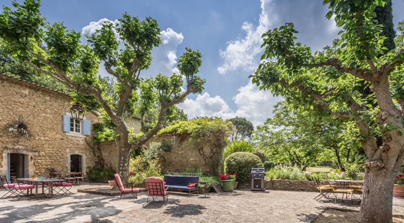 Photo of Champagne & Roses