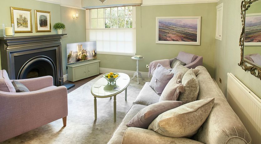 Photo of Honeysuckle & Rose