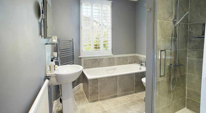 Photo of Honeysuckle & Rose