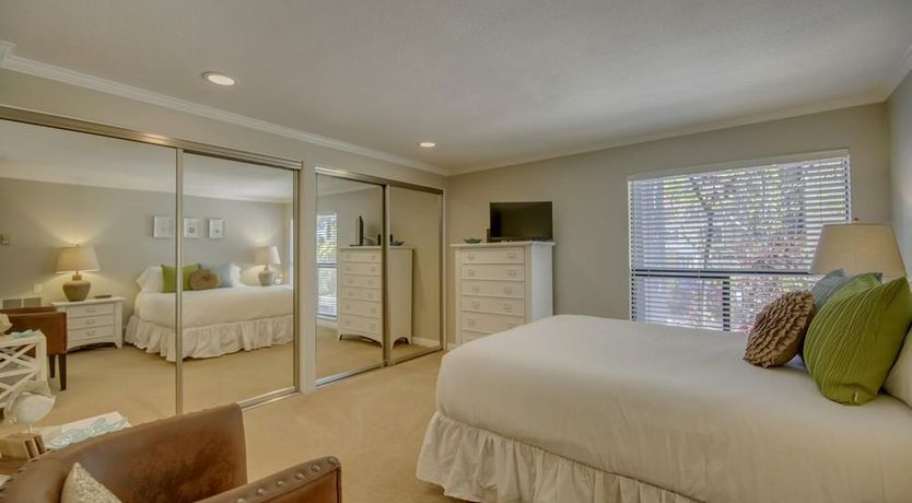 Photo of Paradise On The Pacific