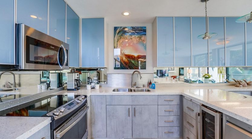 Photo of Non Stop Waves