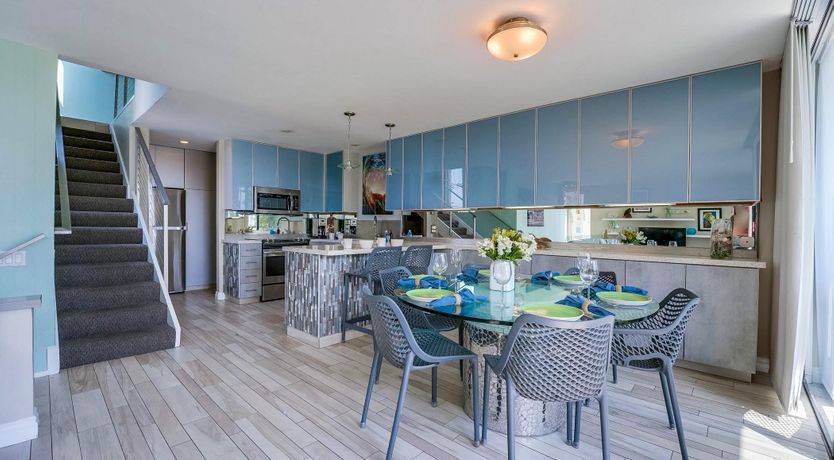 Photo of Non Stop Waves