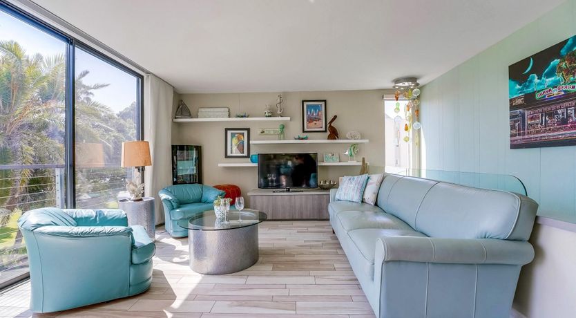 Photo of Non Stop Waves