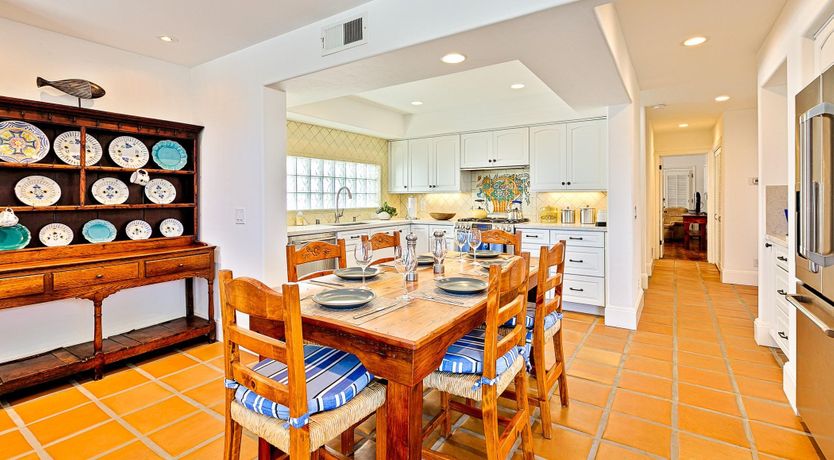 Photo of Apricot Coastline