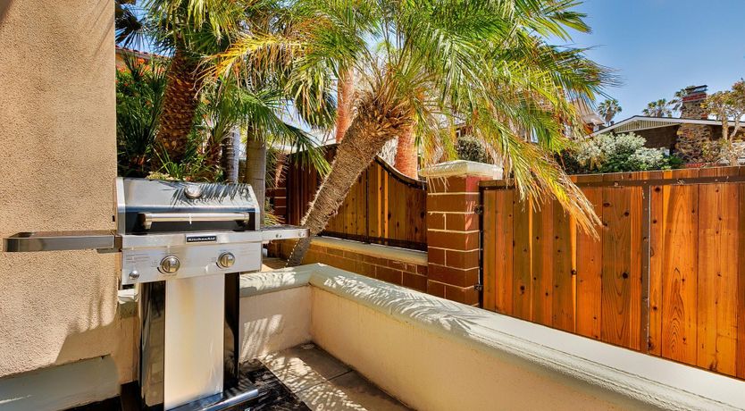 Photo of Apricot Coastline