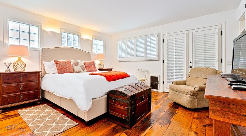 Photo of Apricot Coastline