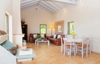 Gentle Isle Holiday Home