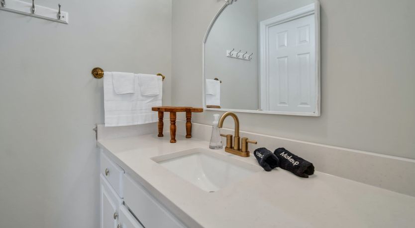 Photo of Treetop Tranquility