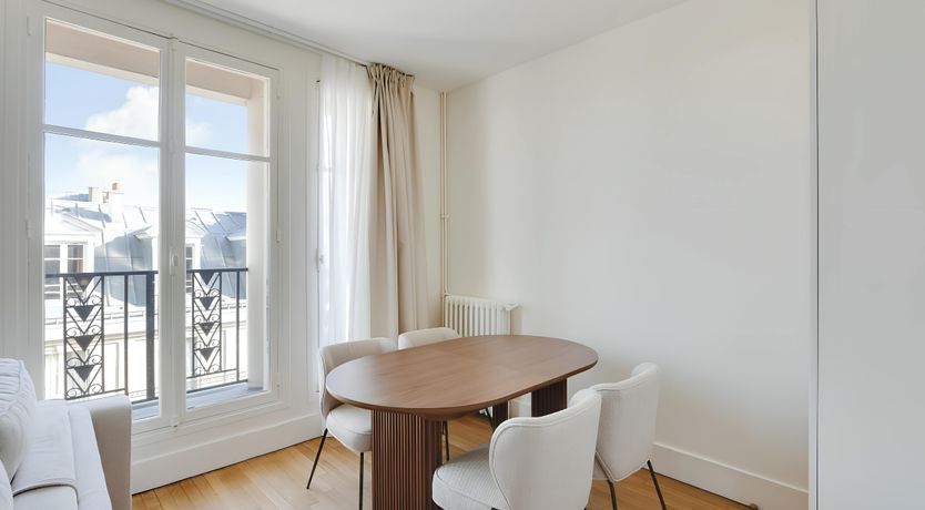 Photo of Alabaster Wonder