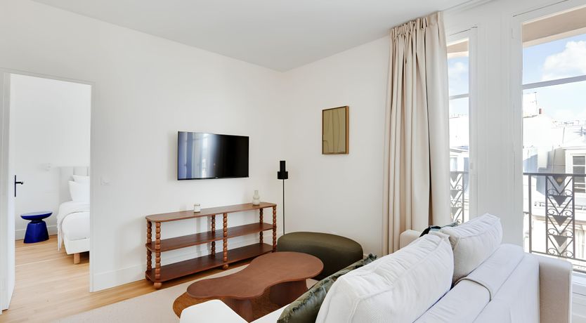 Photo of Alabaster Wonder