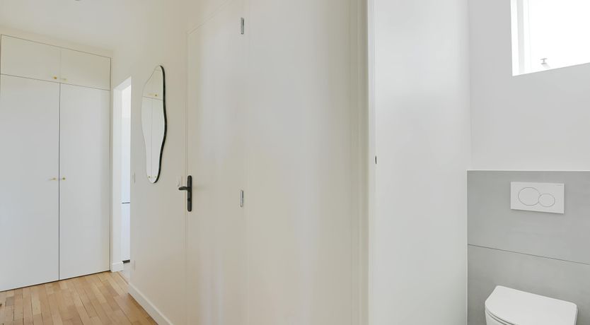 Photo of Alabaster Wonder