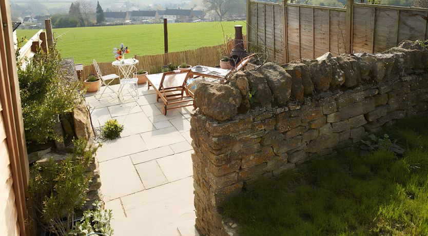 Photo of The Lark & The Rose