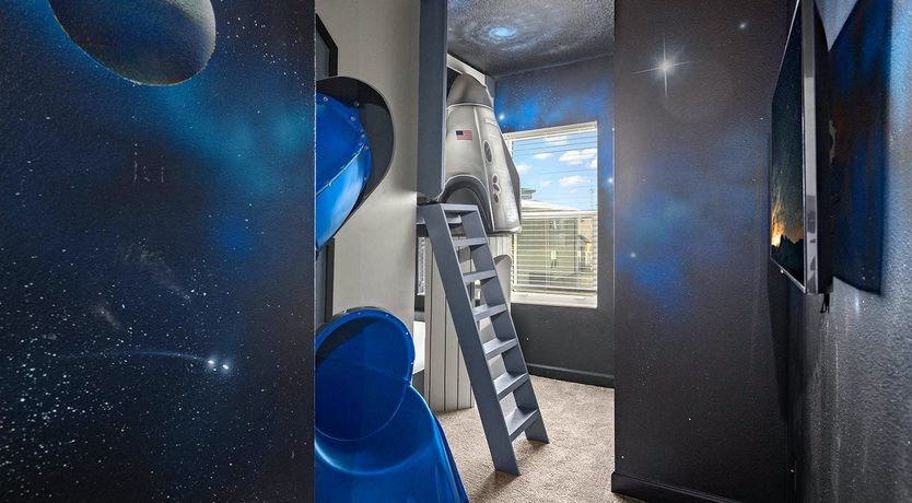 Photo of Rocket to the Moon