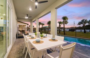 Winning Abode Holiday Home