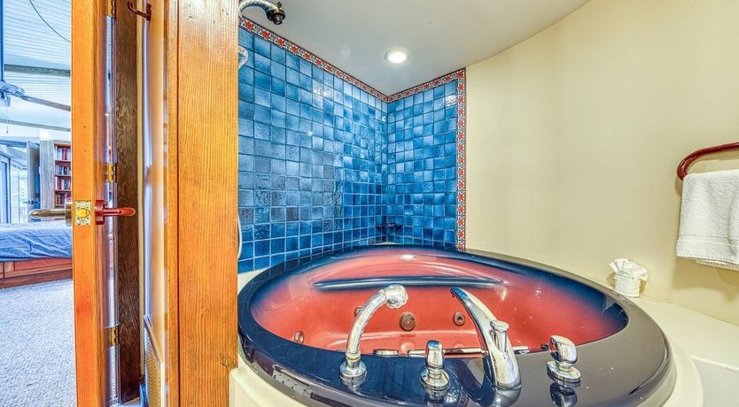 Photo of Pioneers in the Sky