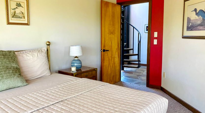 Photo of Pioneers in the Sky