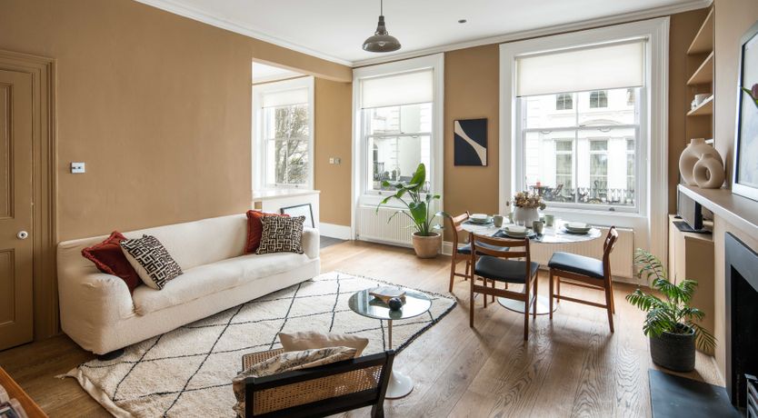 Photo of Mid-Century Royale