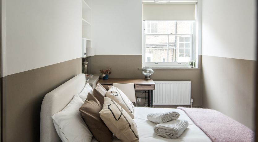 Photo of Mid-Century Royale