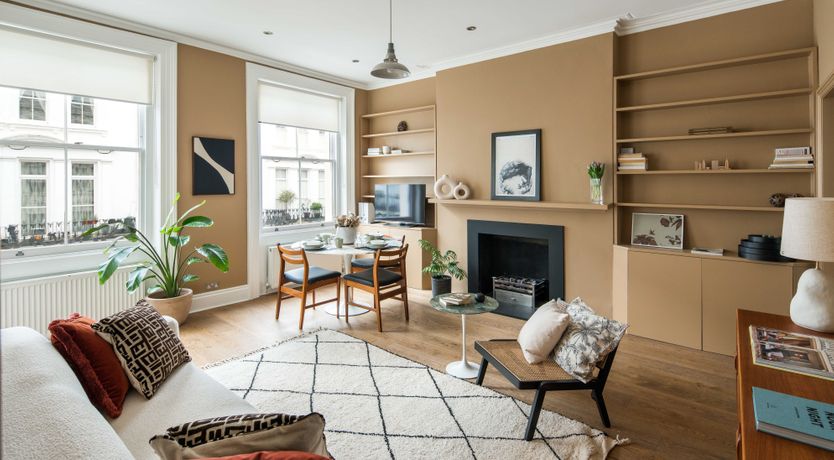 Photo of Mid-Century Royale