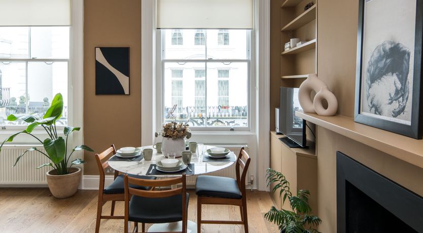 Photo of Mid-Century Royale