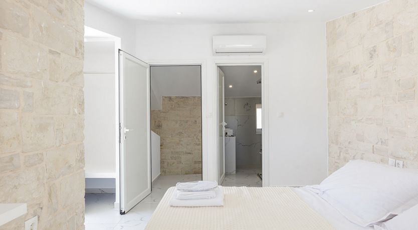 Photo of Cretan Charm