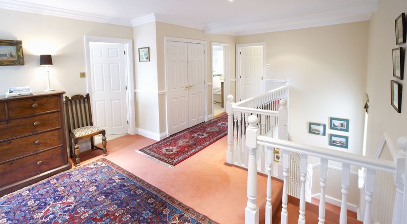 Photo of Cotswold Court