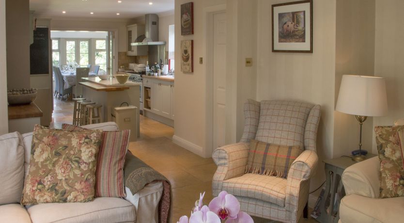 Photo of Cotswold Court