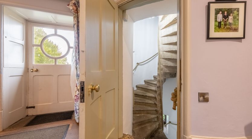 Photo of To the Tower