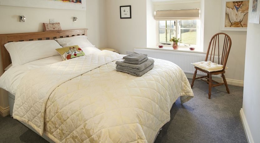 Photo of Apple Cider & Jasmine