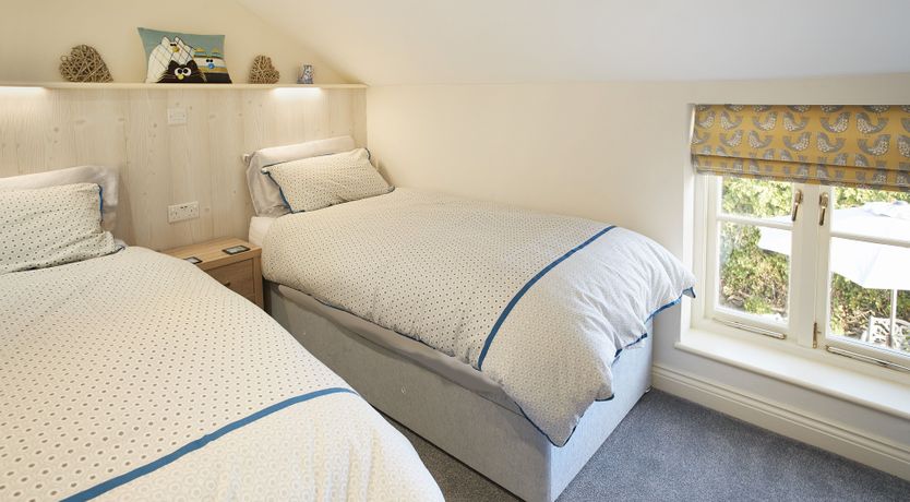 Photo of Apple Cider & Jasmine