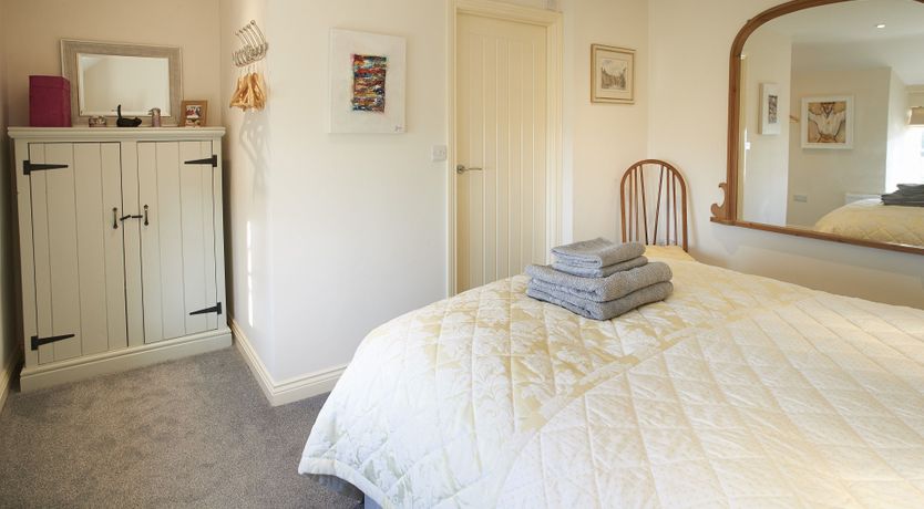 Photo of Apple Cider & Jasmine