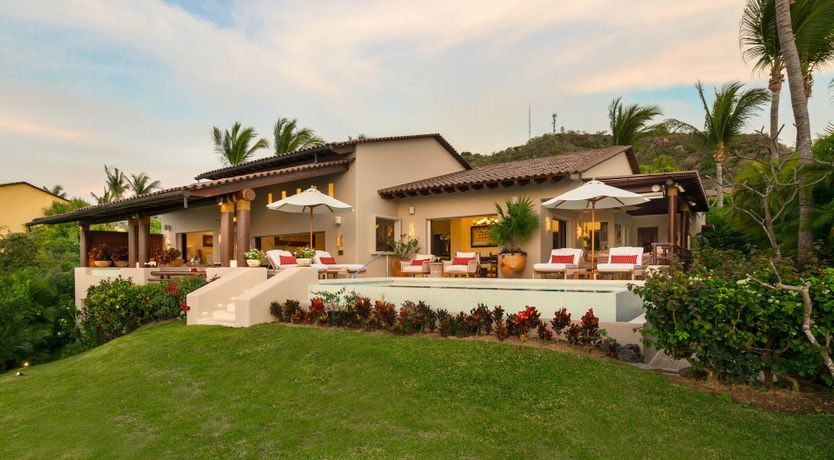 Photo of A Stretch of Paradise