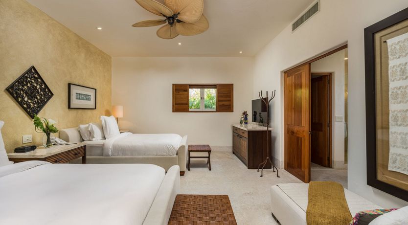 Photo of A Stretch of Paradise