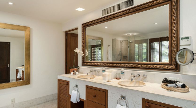 Photo of A Stretch of Paradise