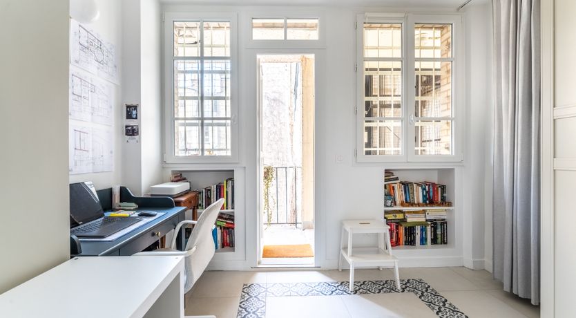 Photo of The Eiffel Tower's Balcony