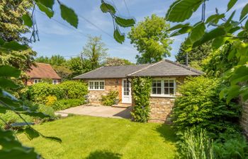 The Cobblestone Cottage Holiday Home