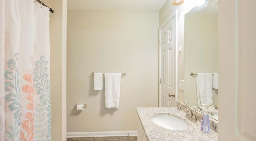 Photo of Georgia Rose