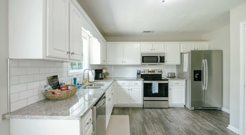 Photo of Georgia Rose