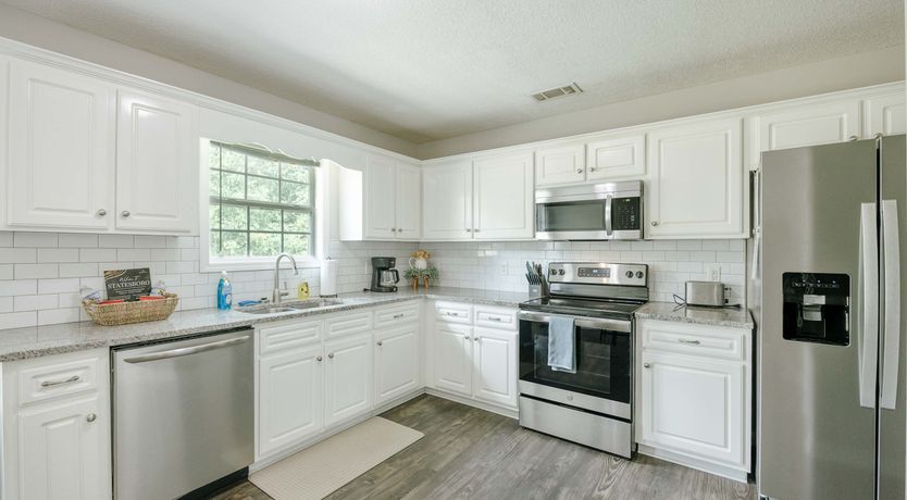 Photo of Georgia Rose