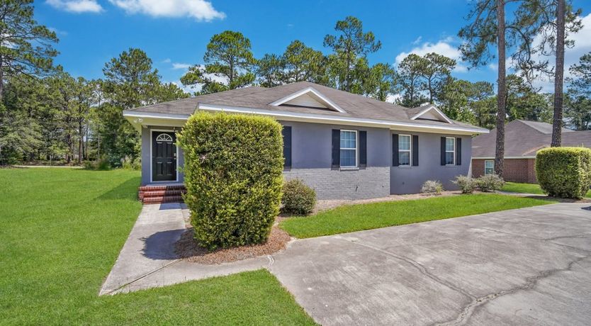 Photo of Georgia Rose